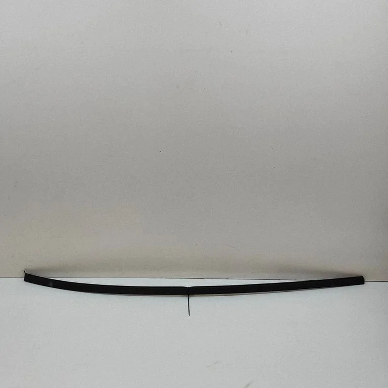 Jumta apdares līste „moldings" L1TBR50462AB