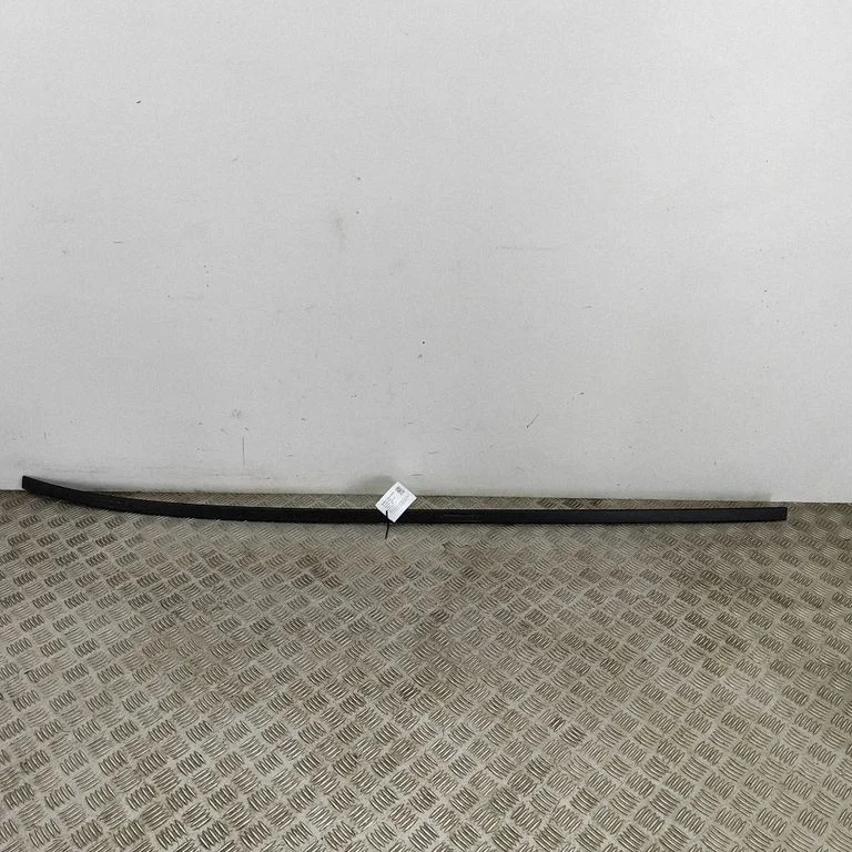 Jumta apdares līste „moldings" A2476909803