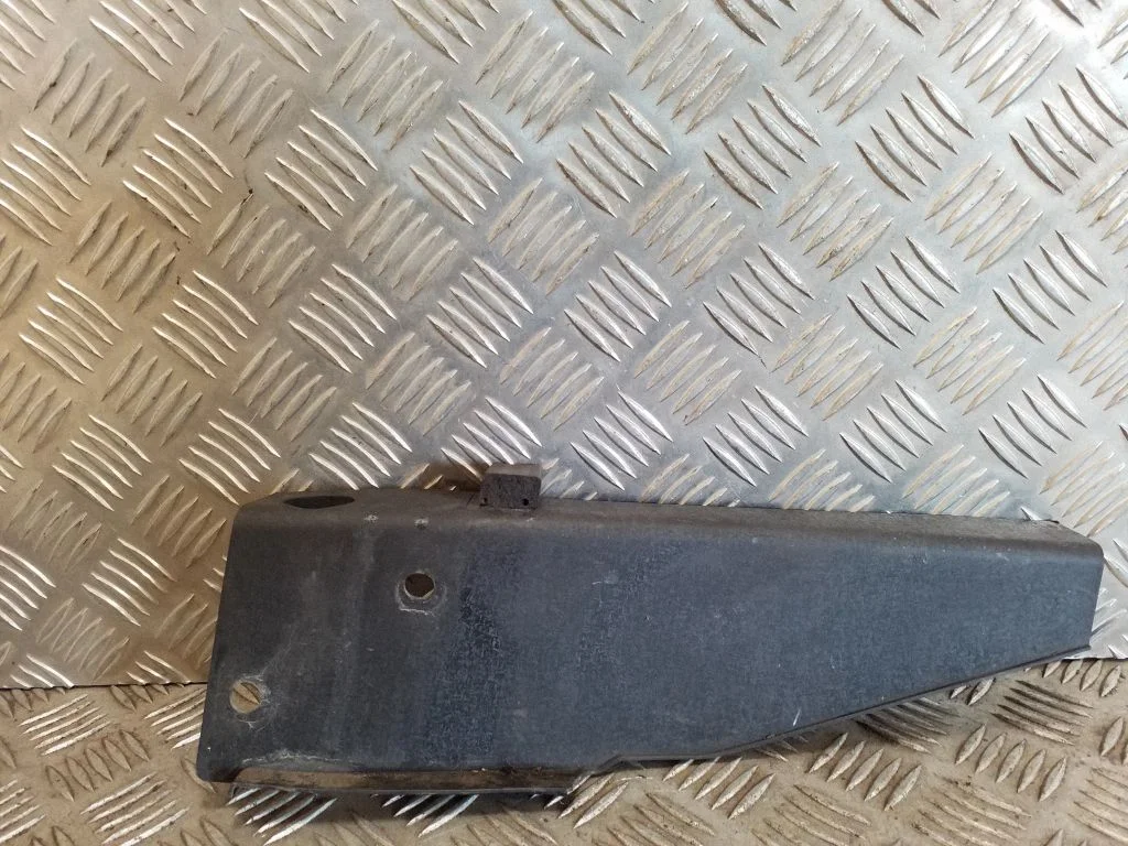 Muu mootoriruumi osa 84169D9000