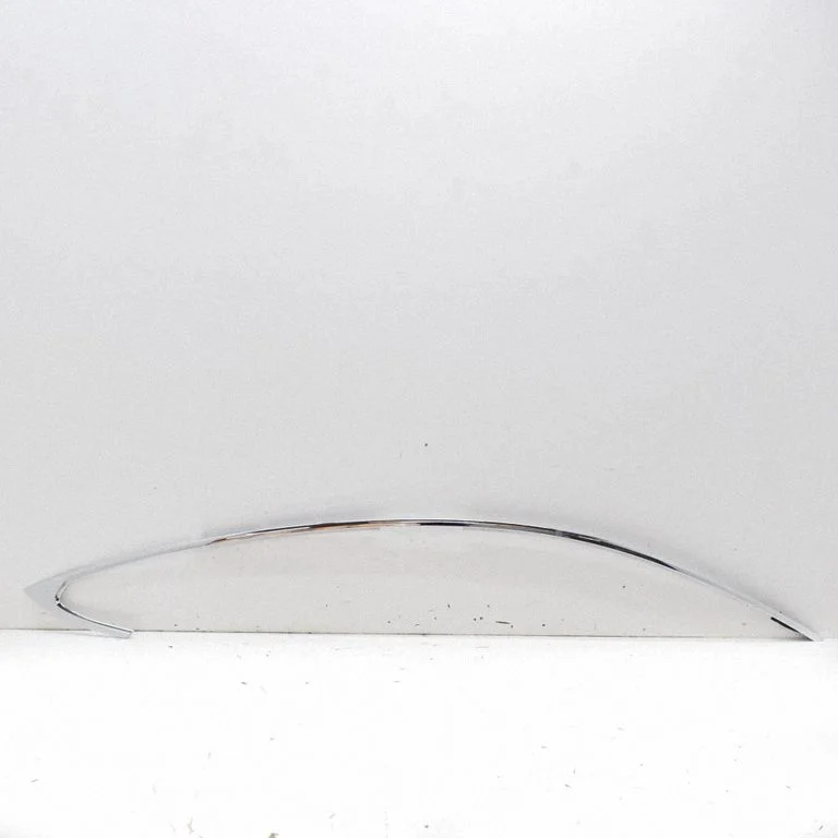 Roof trim bar molding cover – right