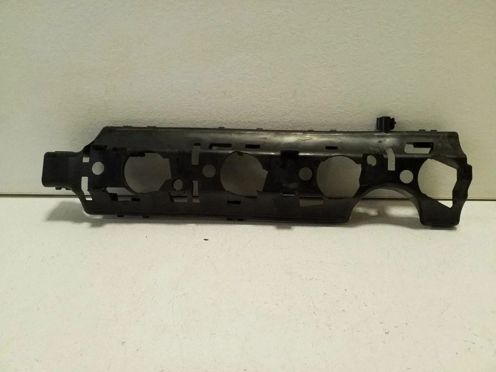 Muu mootoriruumi osa – Volkswagen Golf Plus (2005-2013)