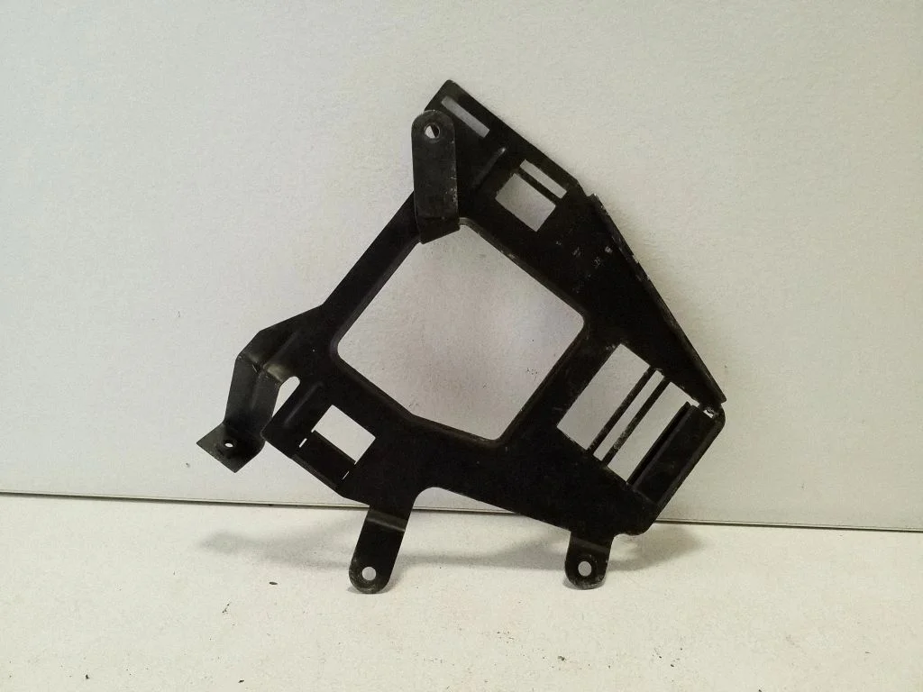 Other engine bay part 7M3906328C