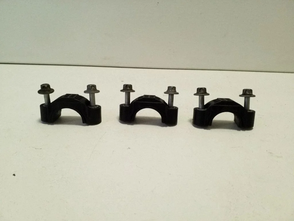 Other engine bay part 380027