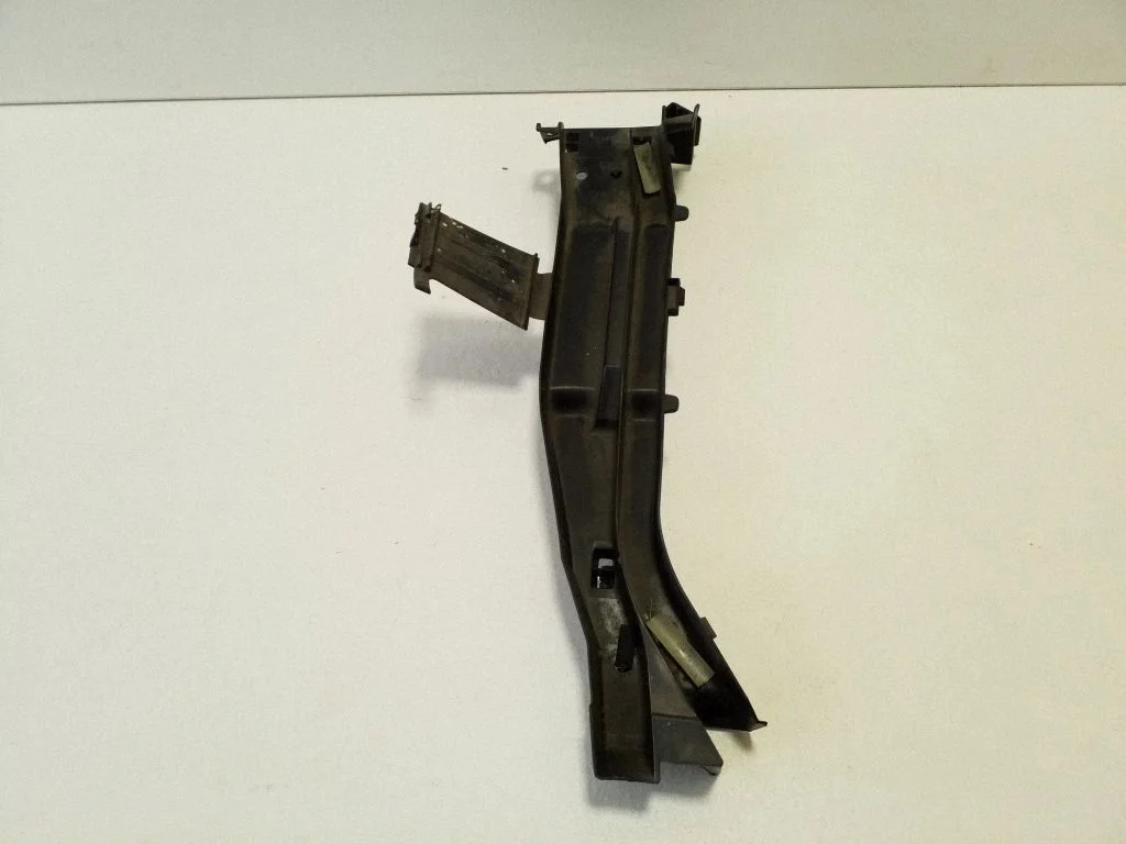 Cita motora nodalījuma detaļa 1K0971615CT