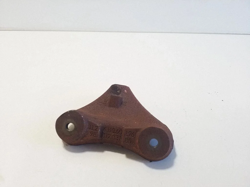 Kita variklio skyriaus detalė