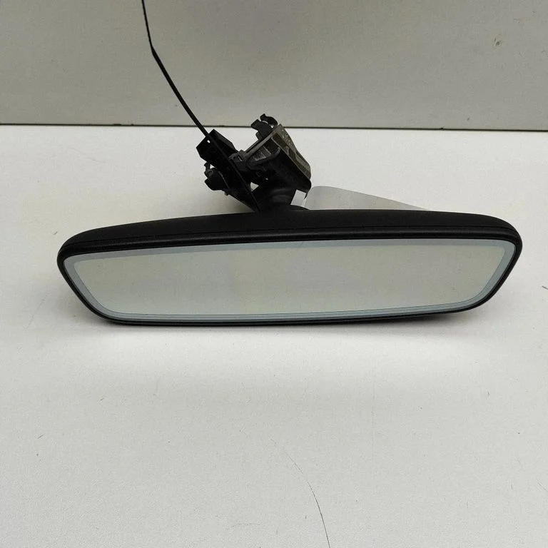 Atpakaļskata spogulis (salonā) 8S0857511A