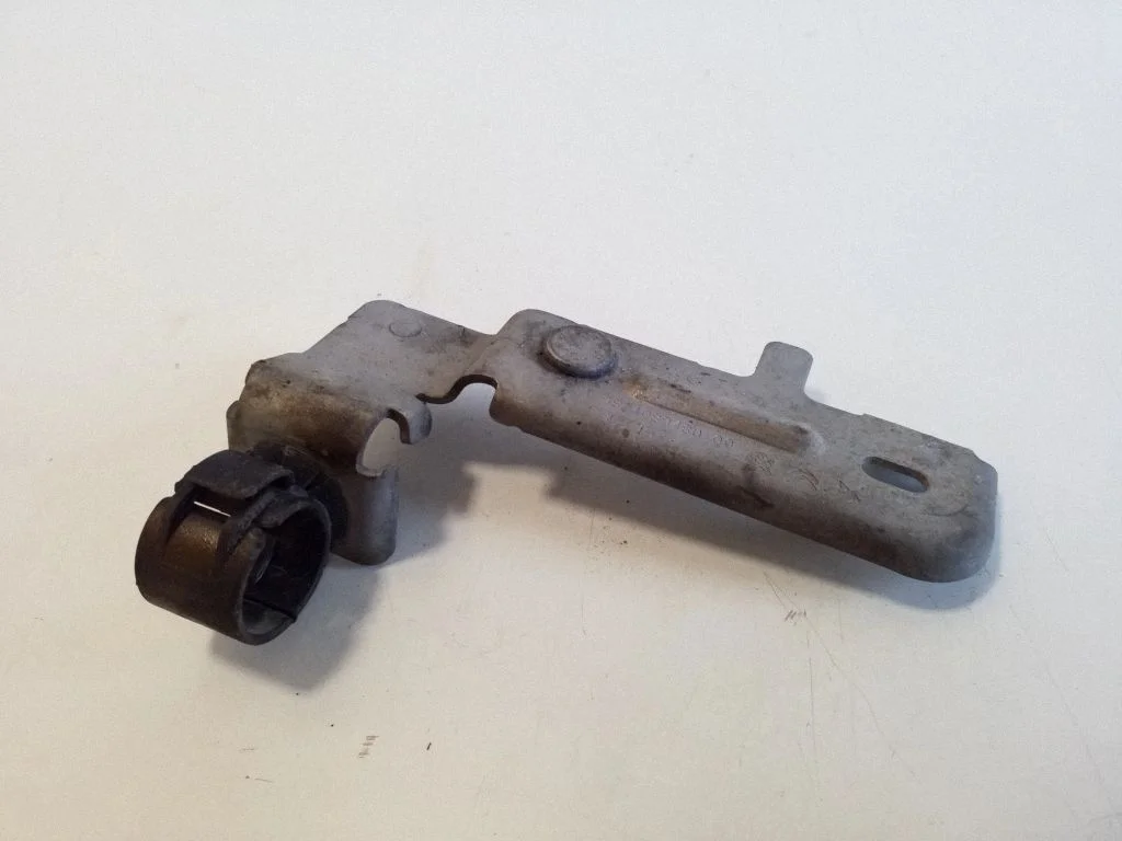 Cita motora nodalījuma detaļa 9824089480