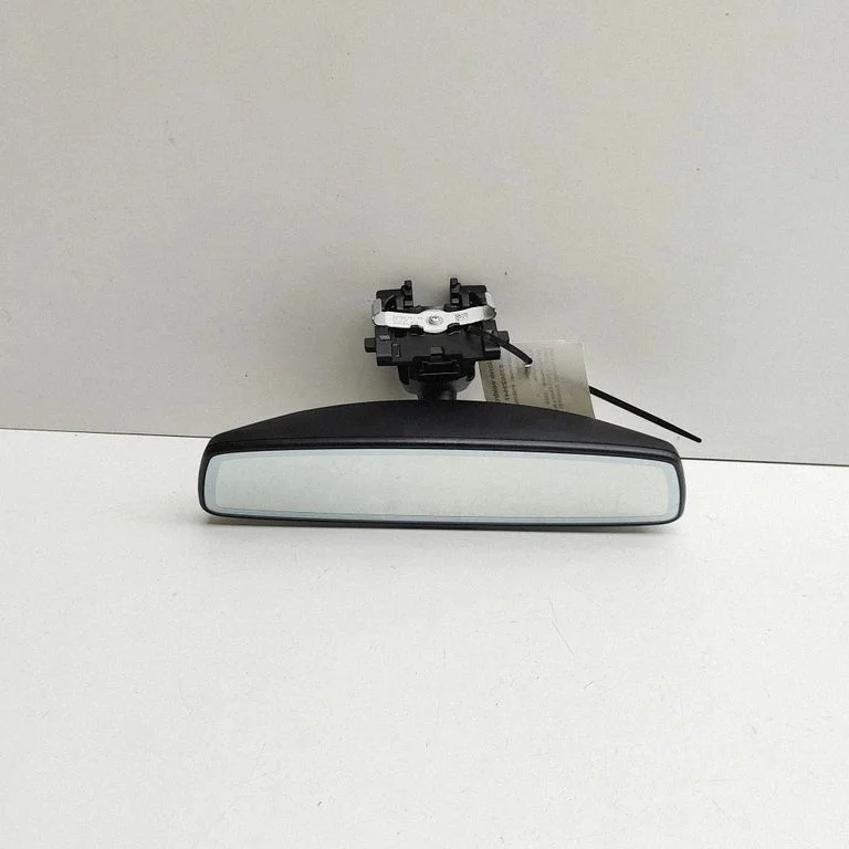 Rear view mirror (interior) 6830616