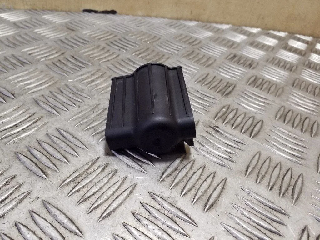 Kita variklio skyriaus detalė