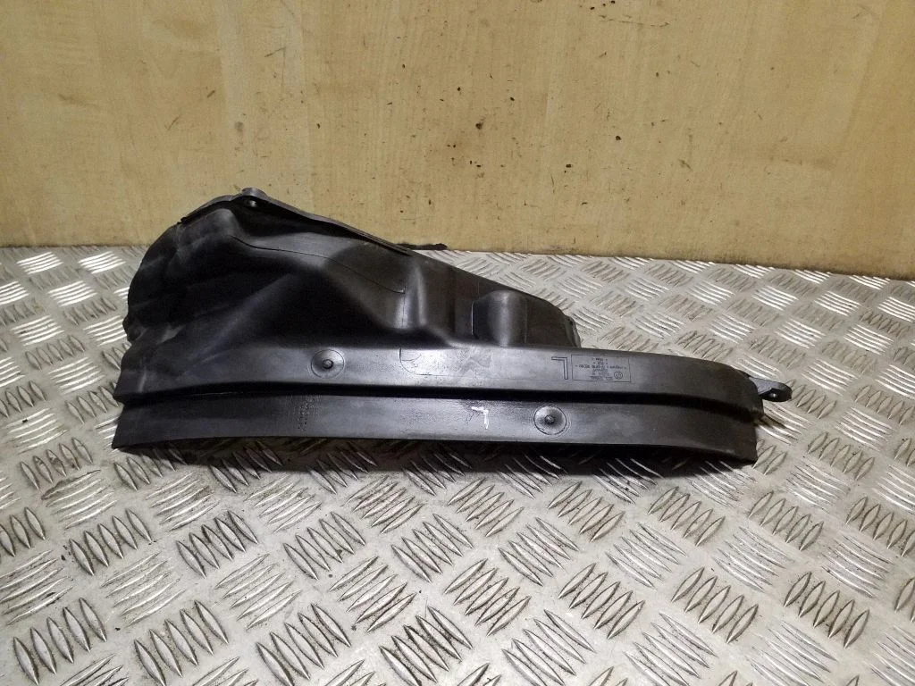 Other engine bay part 51717211464
