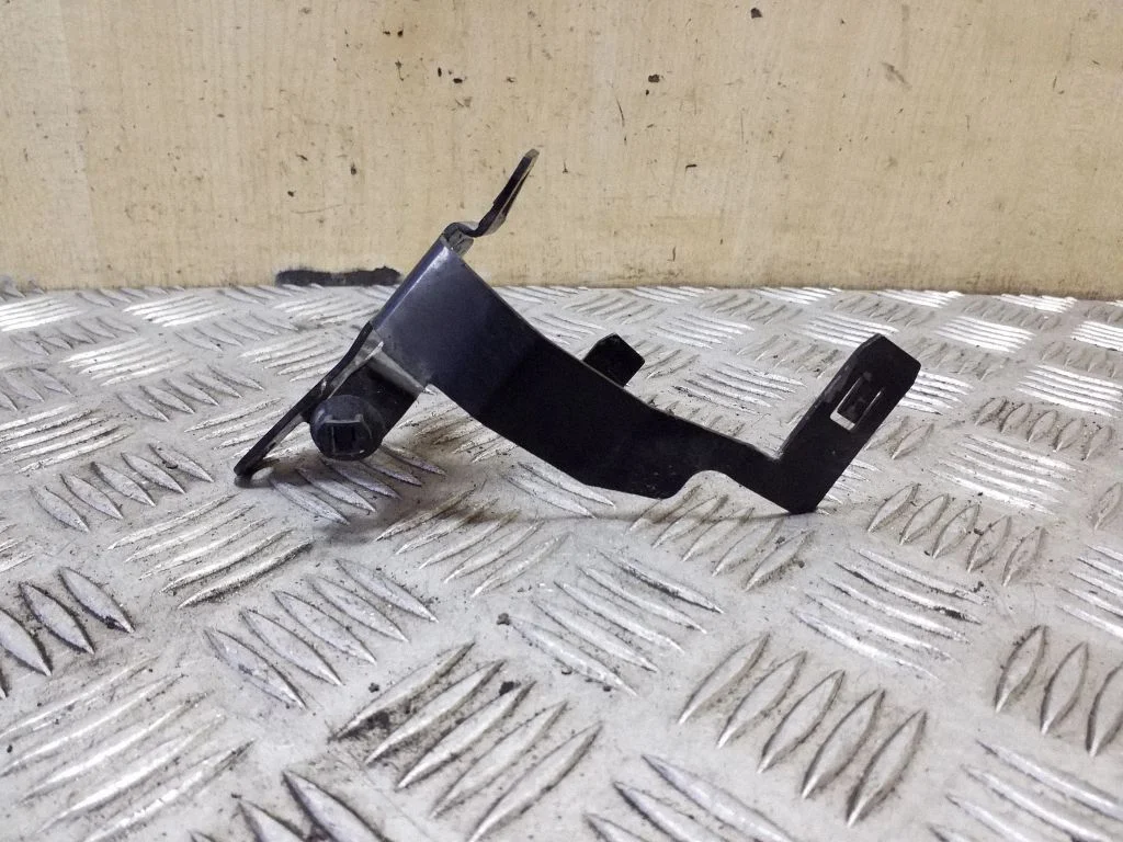 Other engine bay part – BMW 5 Series F10 F11 (2009-2016)