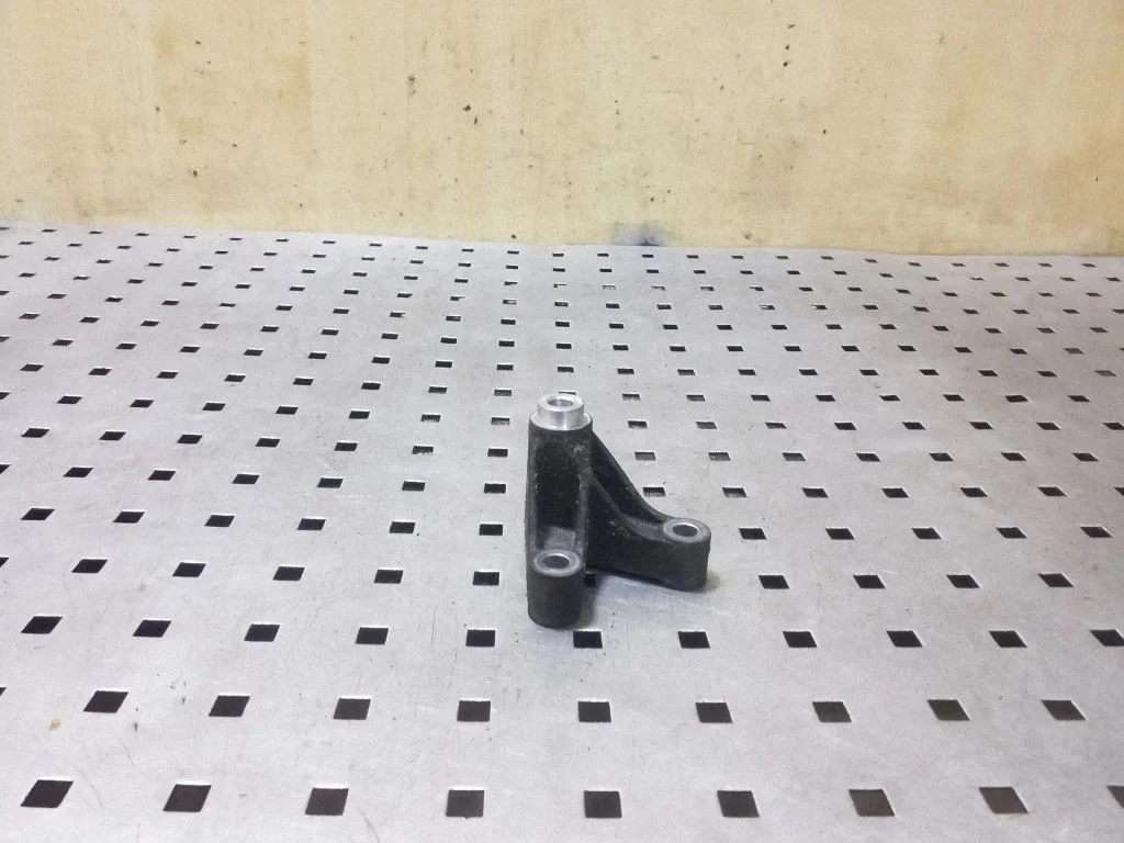 Kita variklio skyriaus detalė