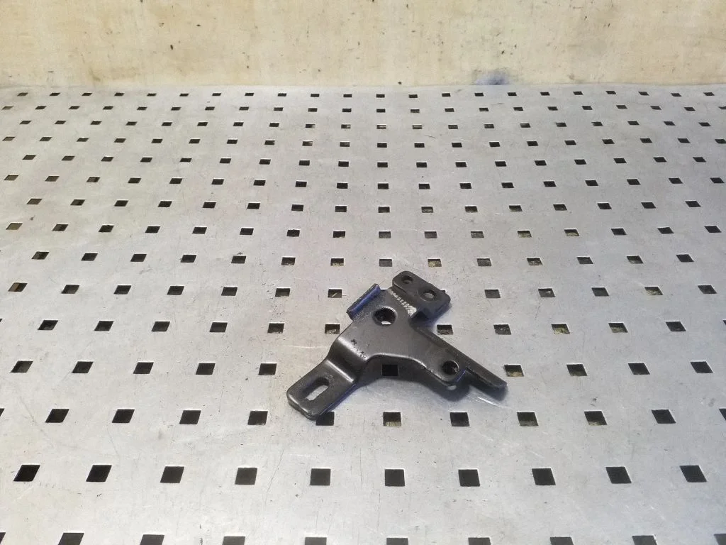 Kita variklio skyriaus detalė