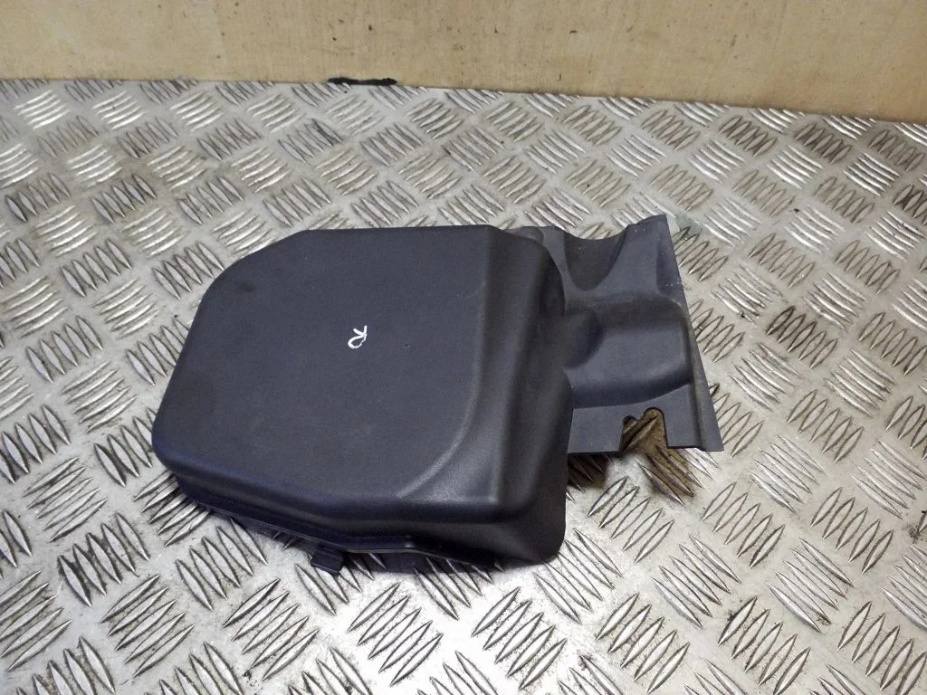 Cita motora nodalījuma detaļa 64319194812