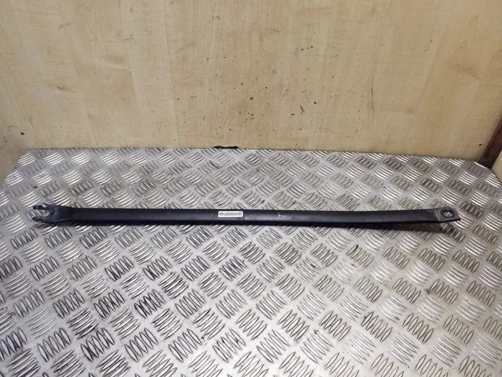 Muu mootoriruumi osa – BMW X1 E84 (2009-2015)