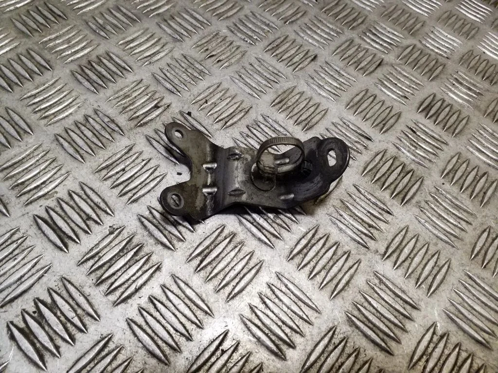 Kita variklio skyriaus detalė