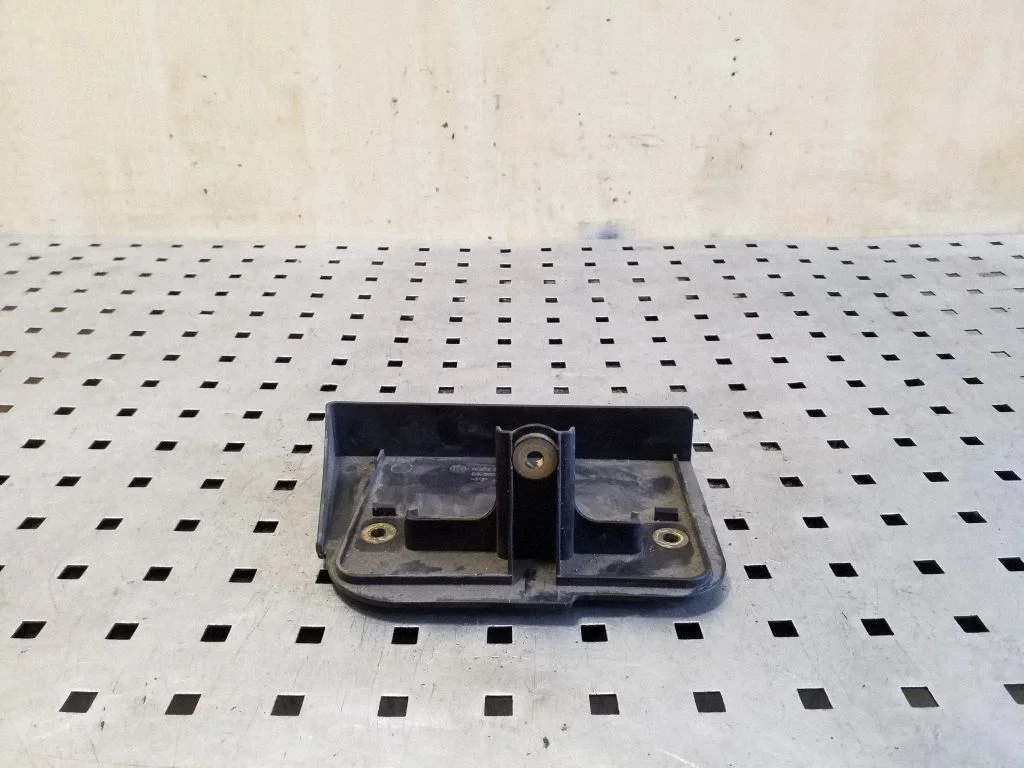 Cita motora nodalījuma detaļa 65756936588