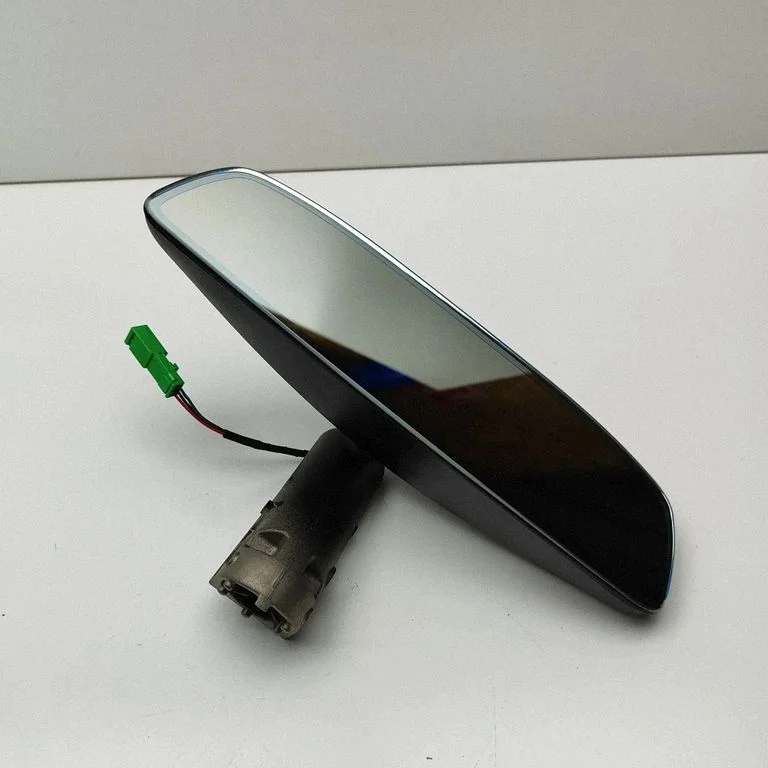 Rear view mirror (interior)