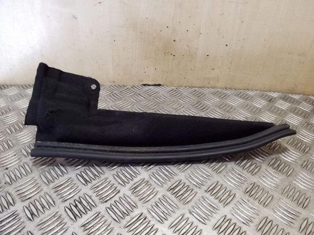 Muu mootoriruumi osa 9802066