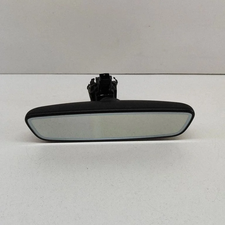 Rear view mirror (interior) E11038290