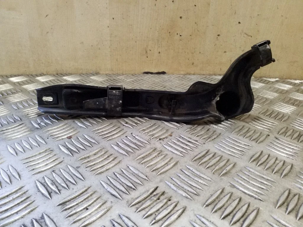 Other engine bay part 242967618R