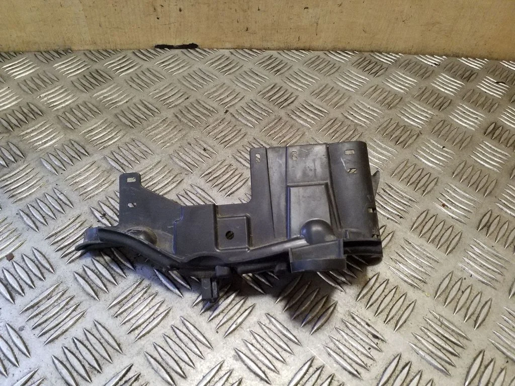 Other engine bay part 242962194R