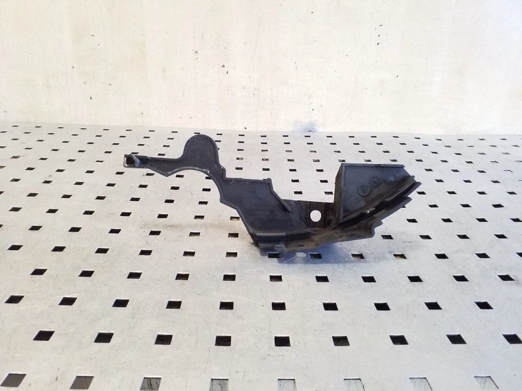 Other engine bay part 3M5Q6D046GA