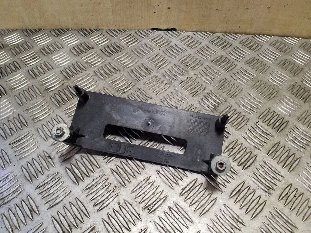 Muu mootoriruumi osa 9X2312B522BC