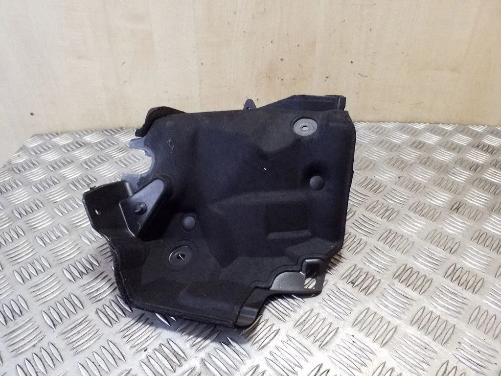 Muu mootoriruumi osa R8C5A