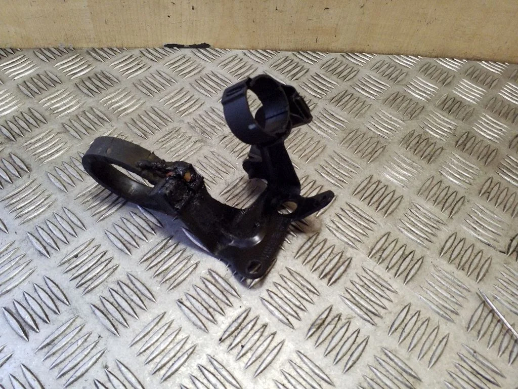 Cita motora nodalījuma detaļa 5Q0121599AL