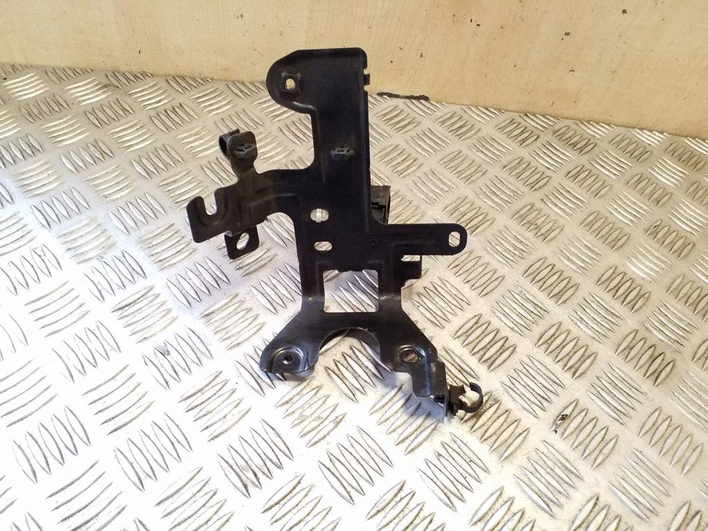 Kita variklio skyriaus detalė