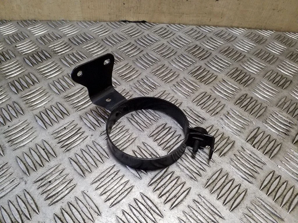 Other engine bay part 8K0422162P