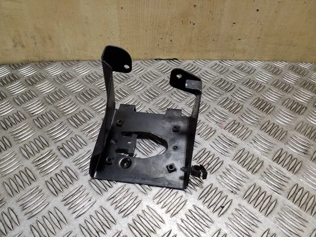 Kita variklio skyriaus detalė