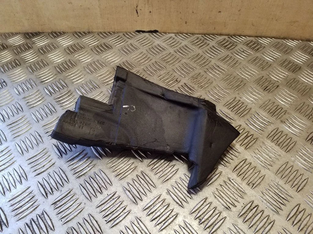 Kita variklio skyriaus detalė