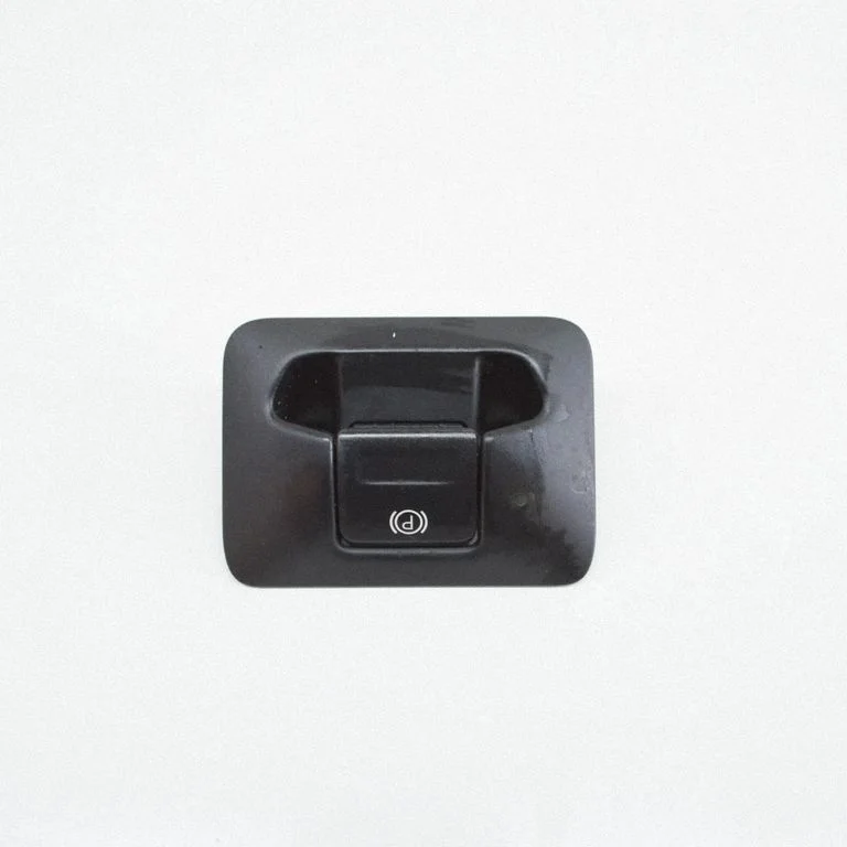 Hand parking brake switch – Volvo XC60 (2014-2016)