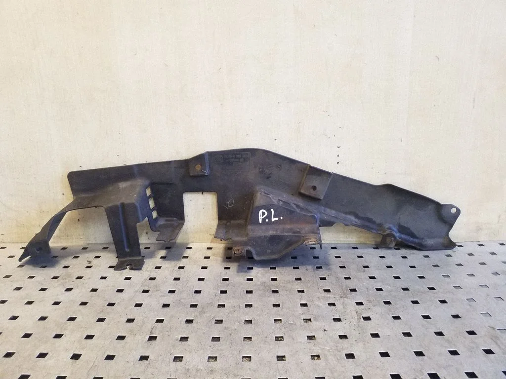Muu mootoriruumi osa – BMW X5 E70 (2006-2013)