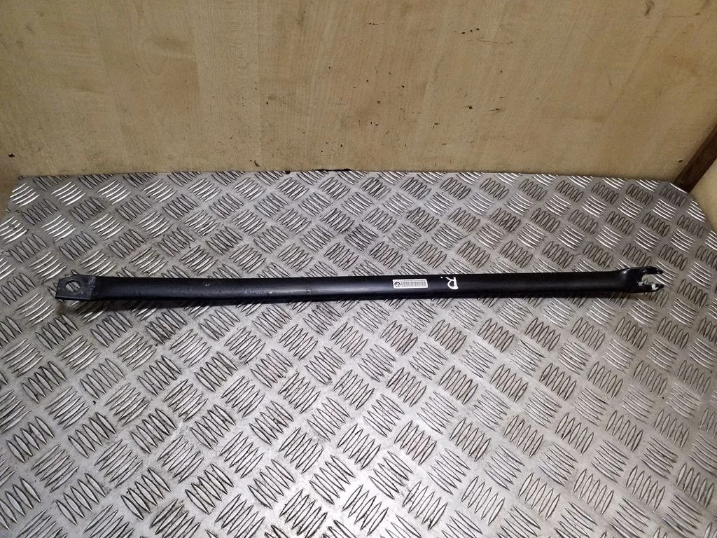 Muu mootoriruumi osa 2993032