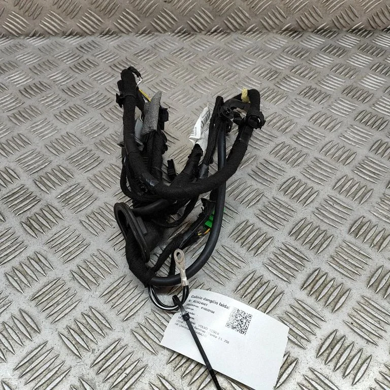 Pakiruumiluugi juhtmestik 33435845