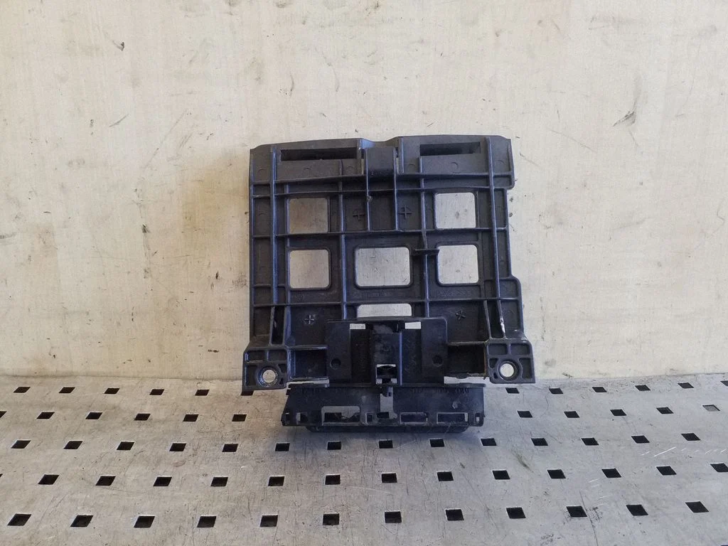 Kita variklio skyriaus detalė