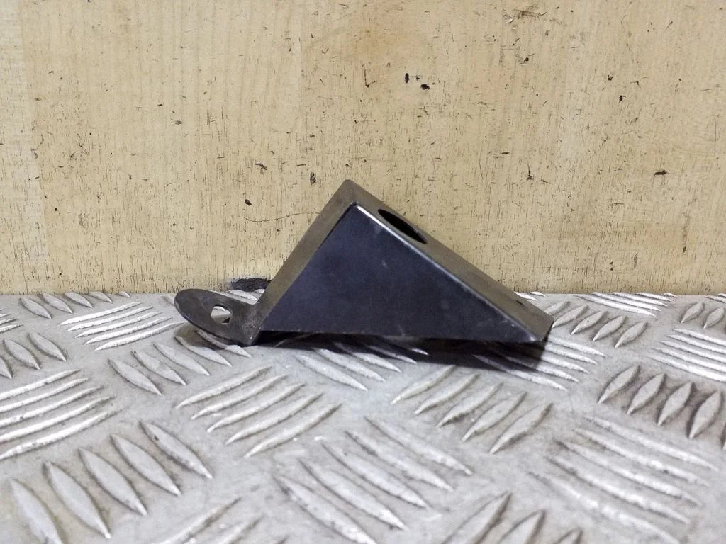 Kita variklio skyriaus detalė