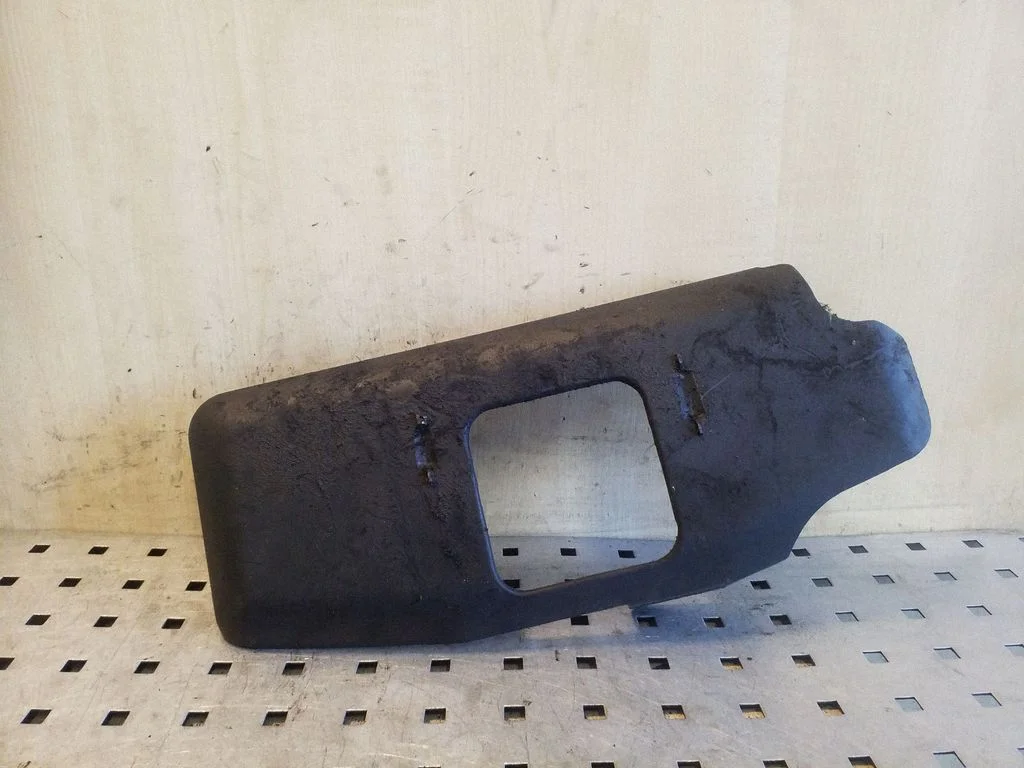 Cita motora nodalījuma detaļa 074129900