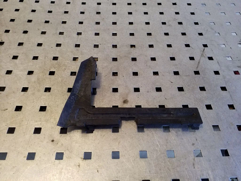 Kita variklio skyriaus detalė