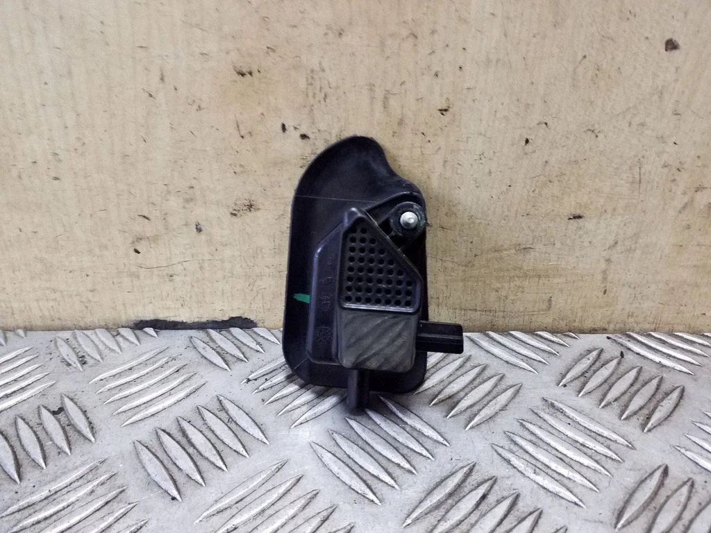 Cita motora nodalījuma detaļa