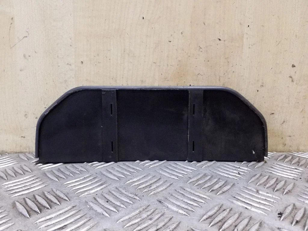 Kita variklio skyriaus detalė