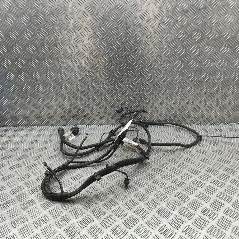Parkošanās (PDC) sensoru vadu instalācija 31427118