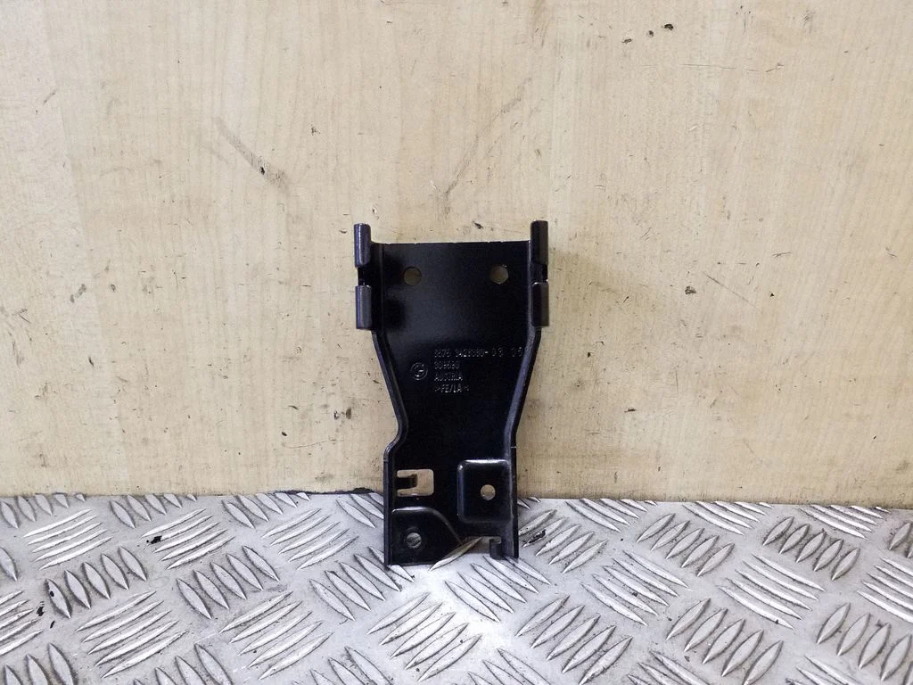 Cita motora nodalījuma detaļa 65753428380