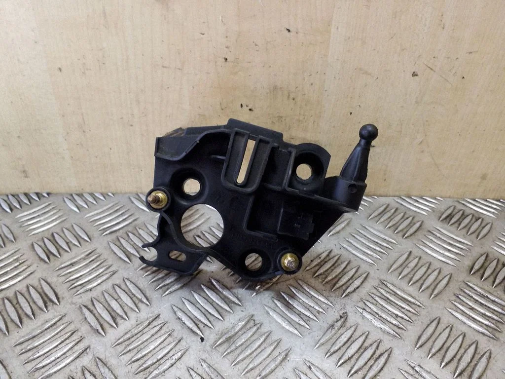 Cita motora nodalījuma detaļa 9684350480