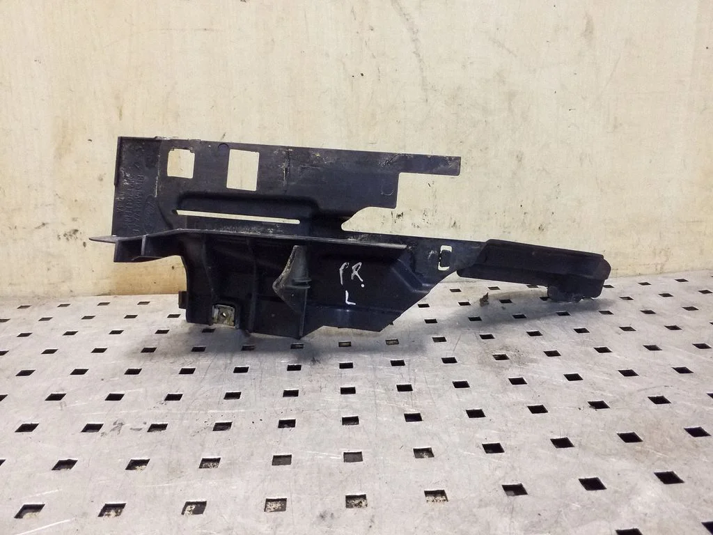 Kita variklio skyriaus detalė