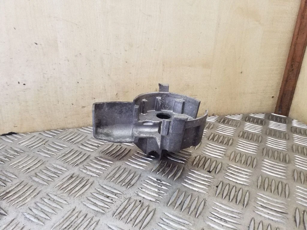 Cita motora nodalījuma detaļa 8200649459