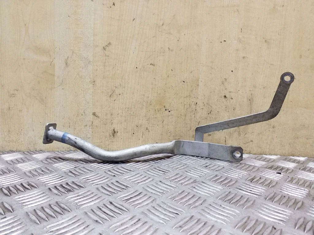 Kita variklio skyriaus detalė